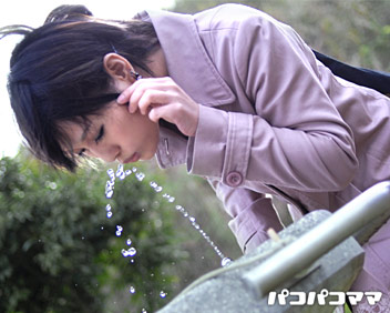 Hitomi Okada – Pacopacomama – 2009-02-14 JAV Movie